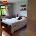 Hillcrest House B&B