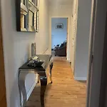 Hillcrest House B&B